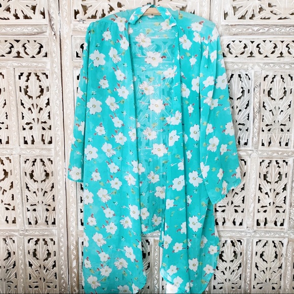 Cherry Blossom Floral Kimono - Picture 3 of 6